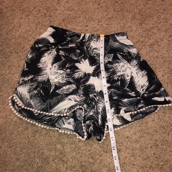 2 pc Black and white floral set - Picture 5 of 6